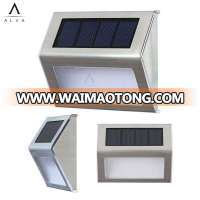 factory price outdoor garden solar light IP44 garden wall light stair solar wall light